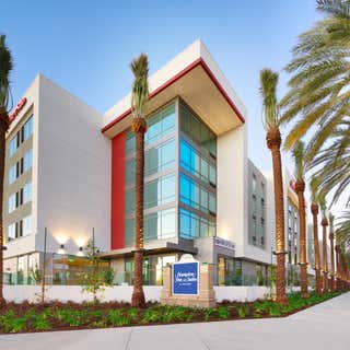 Hampton Inn  & Suites Anaheim Resort Convention Center