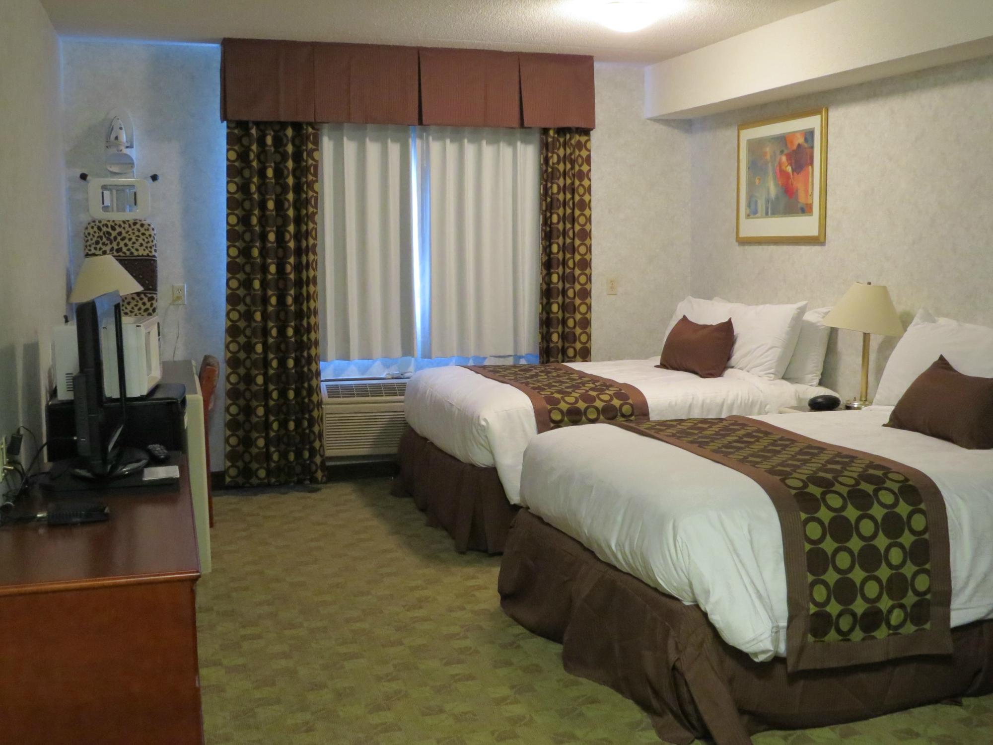 Lexington Inn & Suites Windsor