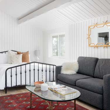 The Green Room Hotel