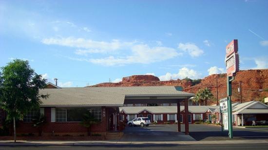 Dixie Palms Motel