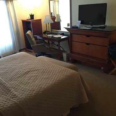 Foothills Inn