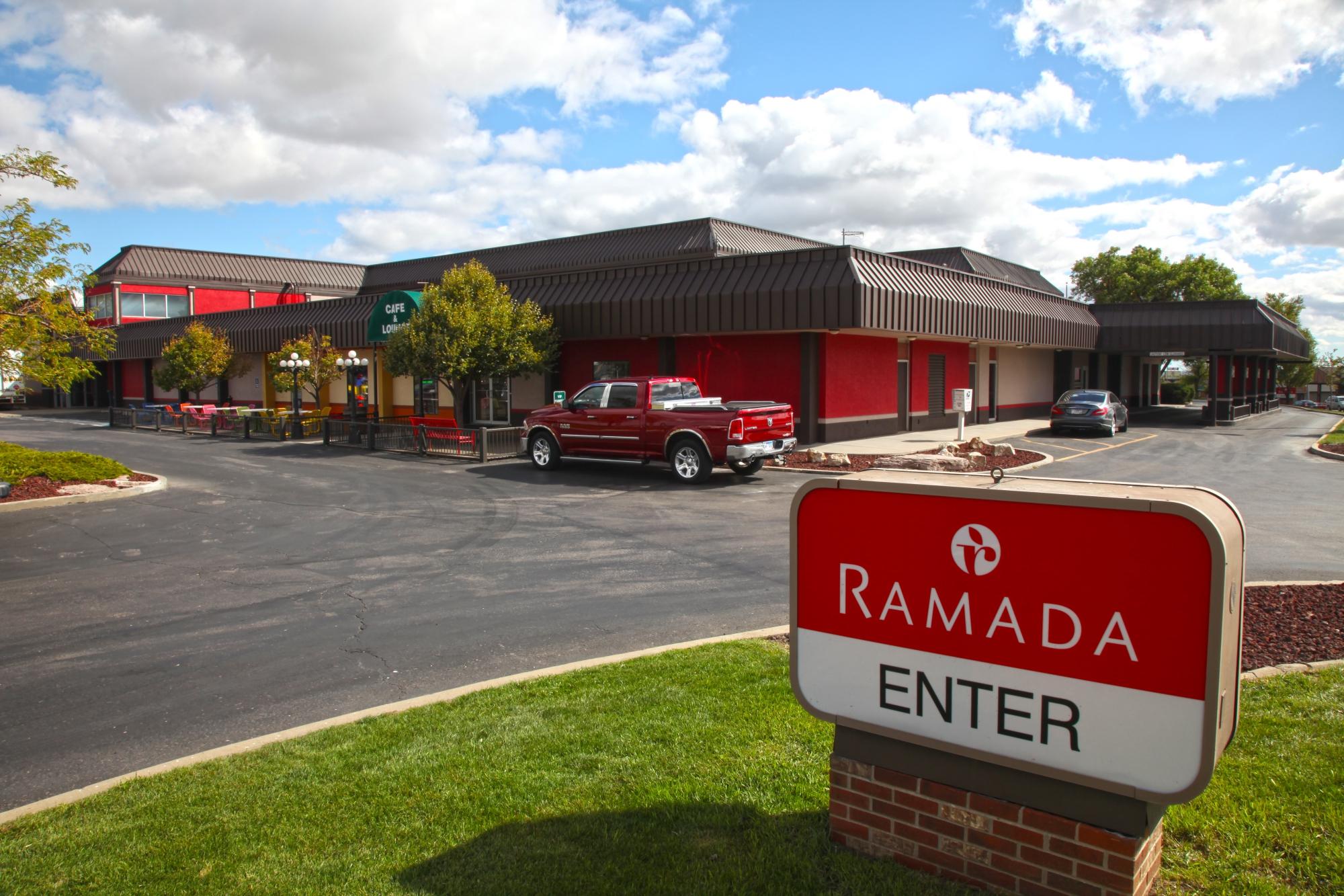 Ramada by Wyndham Rapid City Lacrosse Street