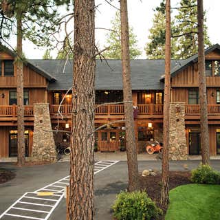 FivePine Lodge and Spa