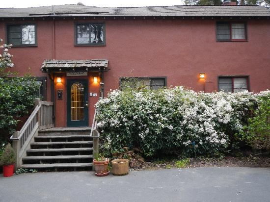 Creekside Inn & Resort