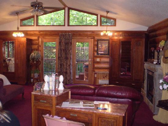 Abend Haus Cottages and Audries Bed and Breakfast