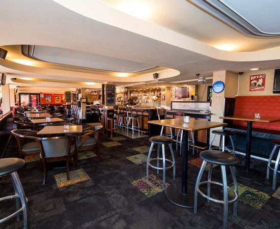 Days Inn by Wyndham Victoria On The Harbour