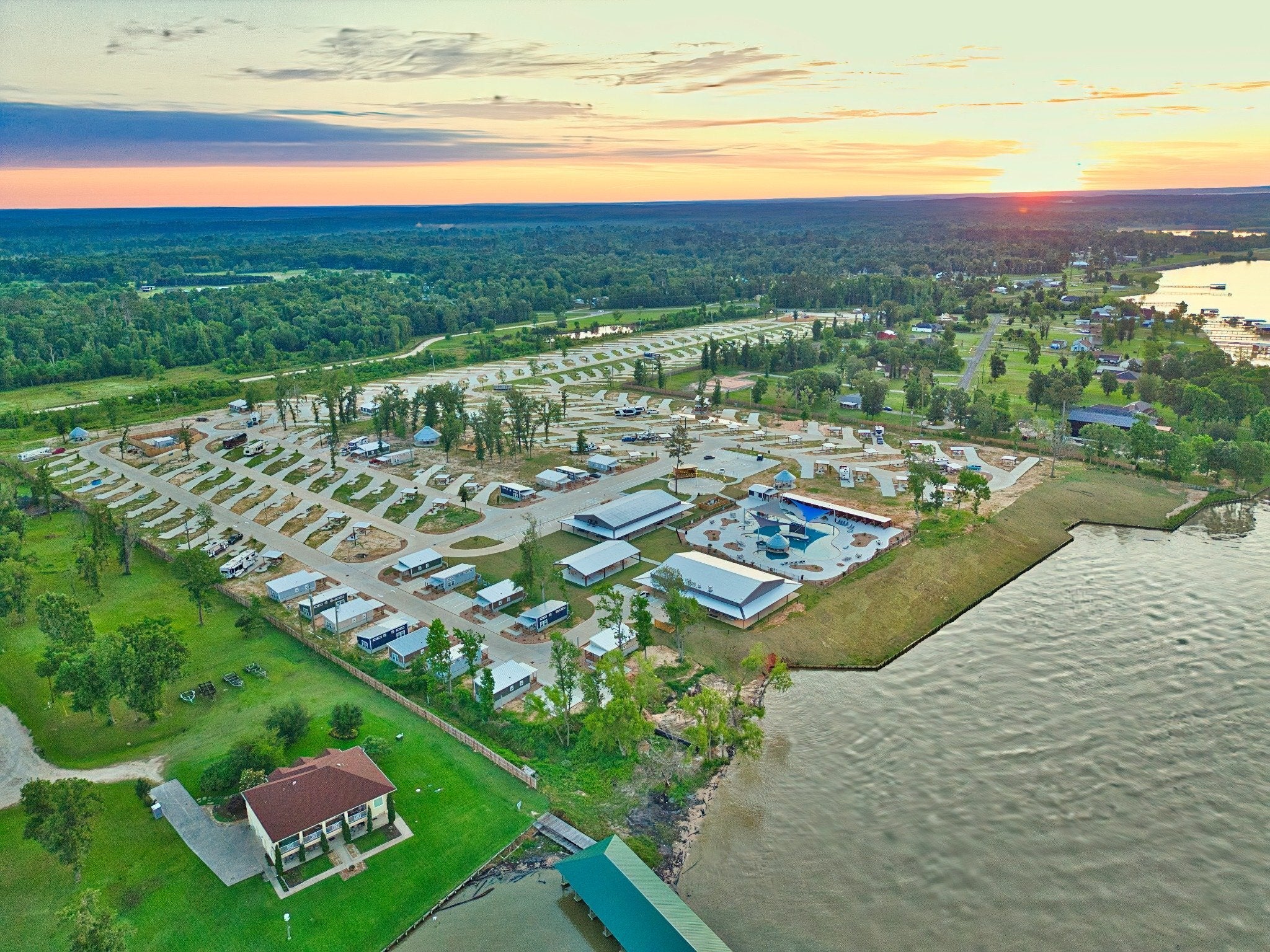 Lagoon Ranch Luxury RV & Cabin Resort