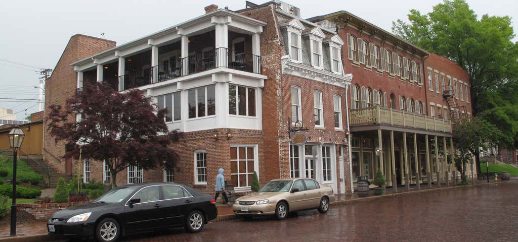 Photo of Boone's Colonial Inn