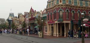 Main Street Ice Cream Cart