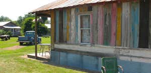 Tallahatchie Flats Farmhouse Cabins