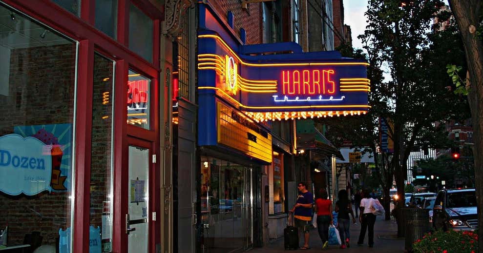 Harris Theater for Music and Dance, Chicago Roadtrippers