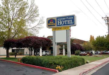Photo of Best Western Airport Plaza Hotel