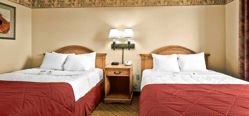 Photo of Quality Inn & Suites Albuquerque