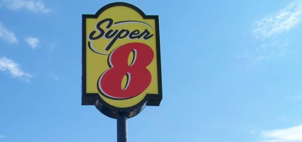 Photo of Super 8 by Wyndham Hot Springs