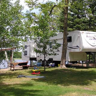 Camp Holiday Resort and Campground