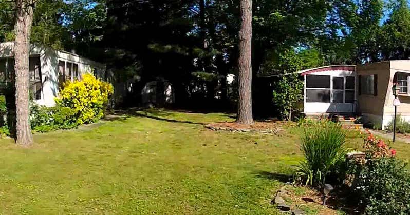 McNicol Place, Lewes Roadtrippers