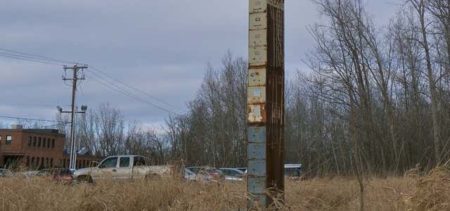 Photo of World's Tallest Filing Cabinet
