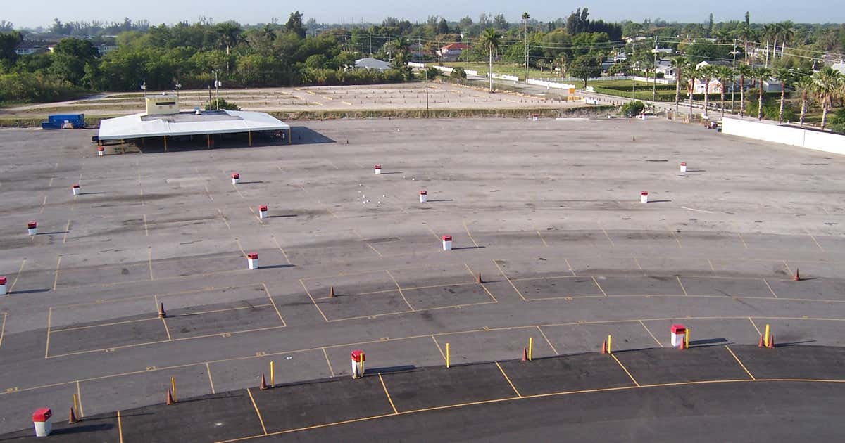 Lake Worth Drivein & Swap Shop, Palm Springs Roadtrippers