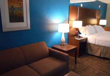 Photo of Holiday Inn Express & Suites Carmel North Indianapolis