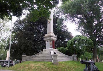 Photo of Drummond Hill Cemetery