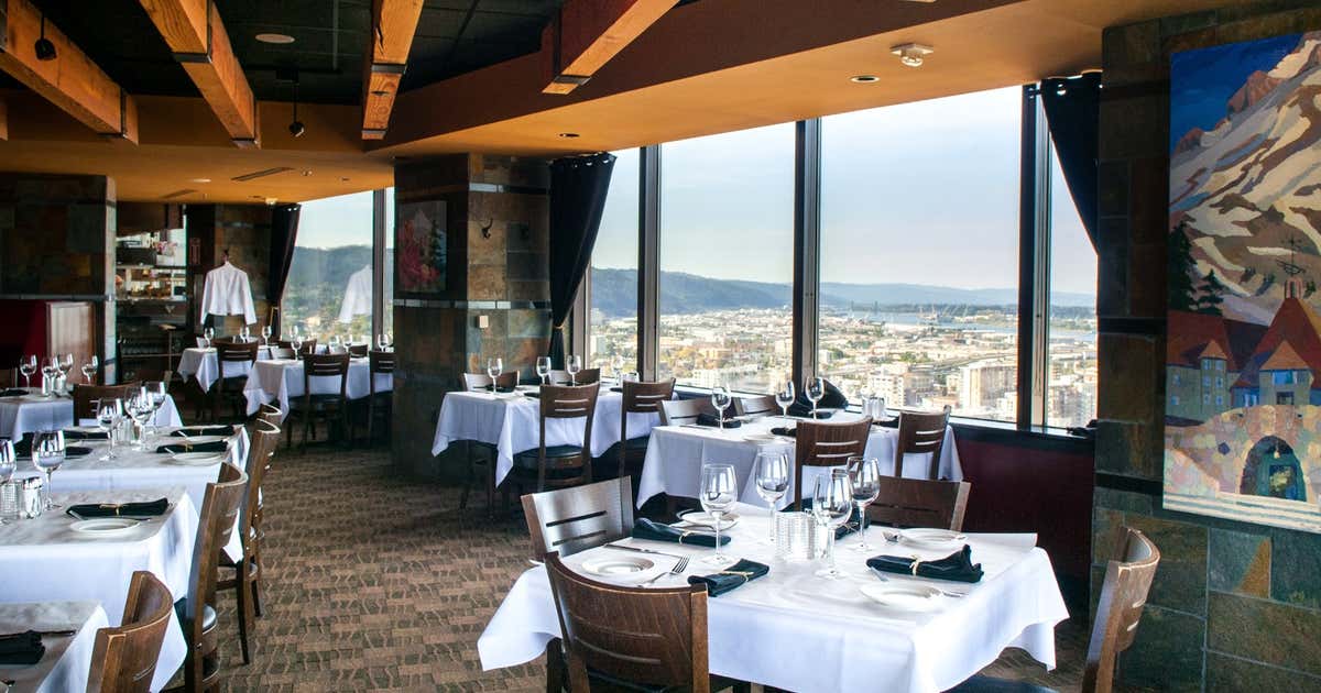 Portland City Grill, Portland Roadtrippers