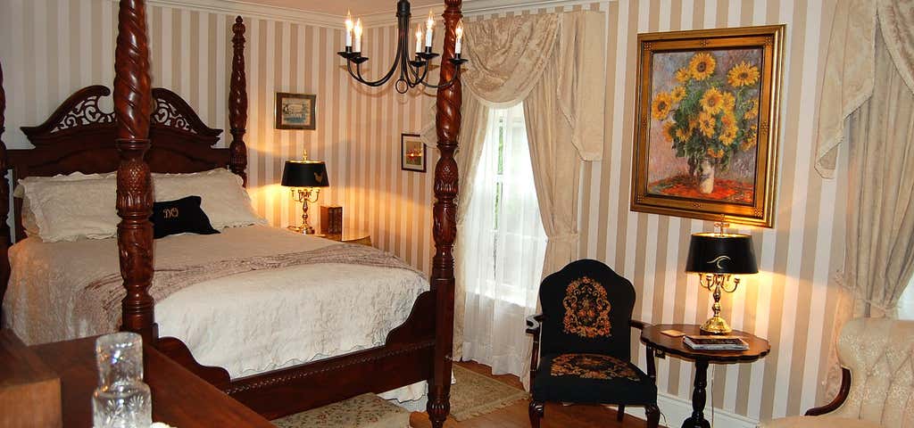 Photo of 1830 Hallauer House Bed & Breakfast