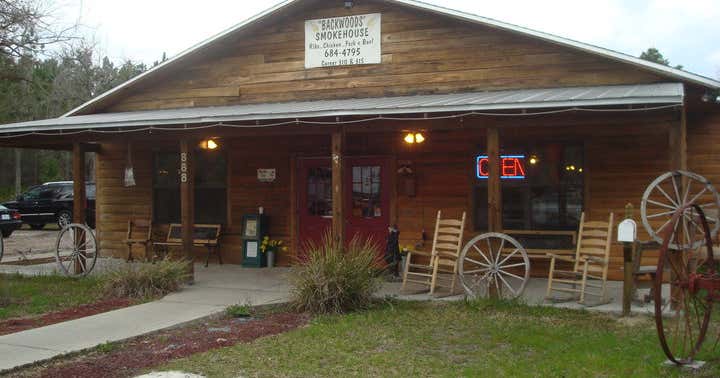 Backwoods Smokehouse, Interlachen Roadtrippers
