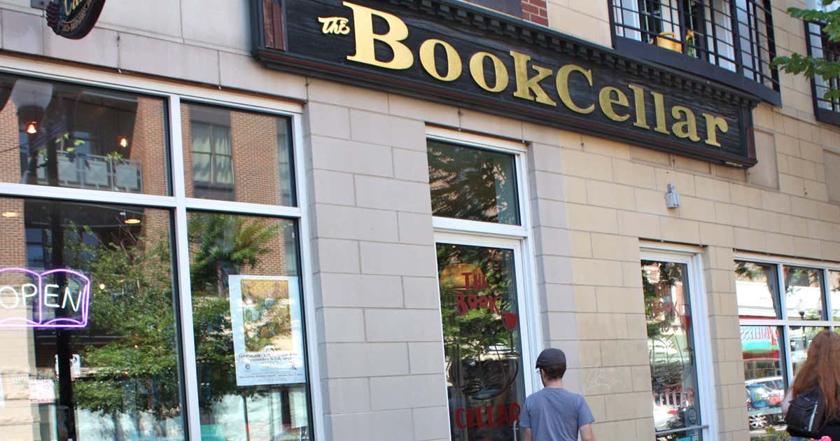 The Book Cellar Cafe, Chicago Roadtrippers