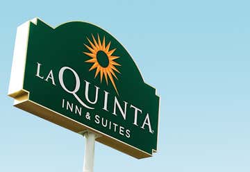 Photo of La Quinta Inn & Suites Mobile
