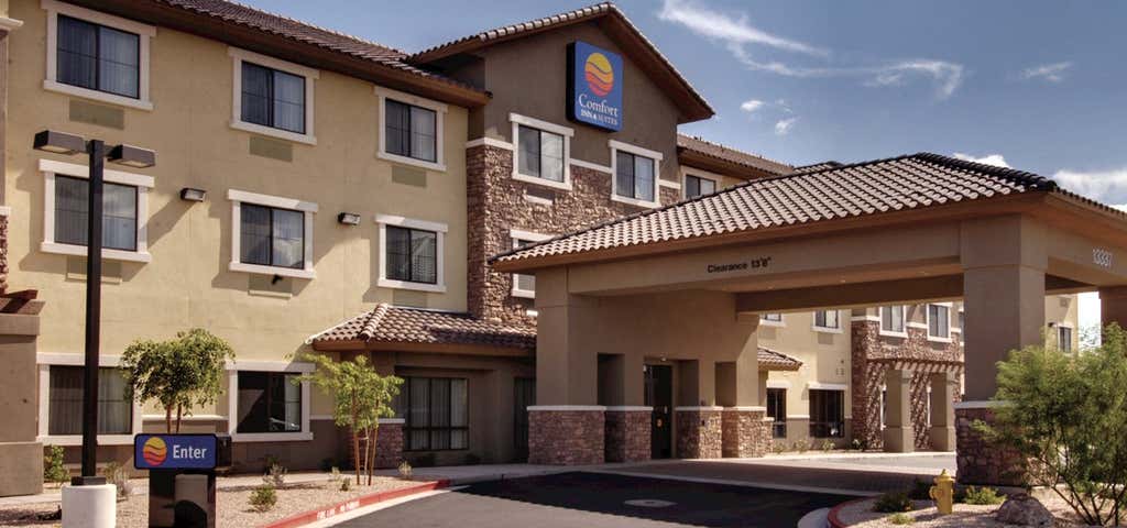 Photo of Comfort Inn and Suites Suprise