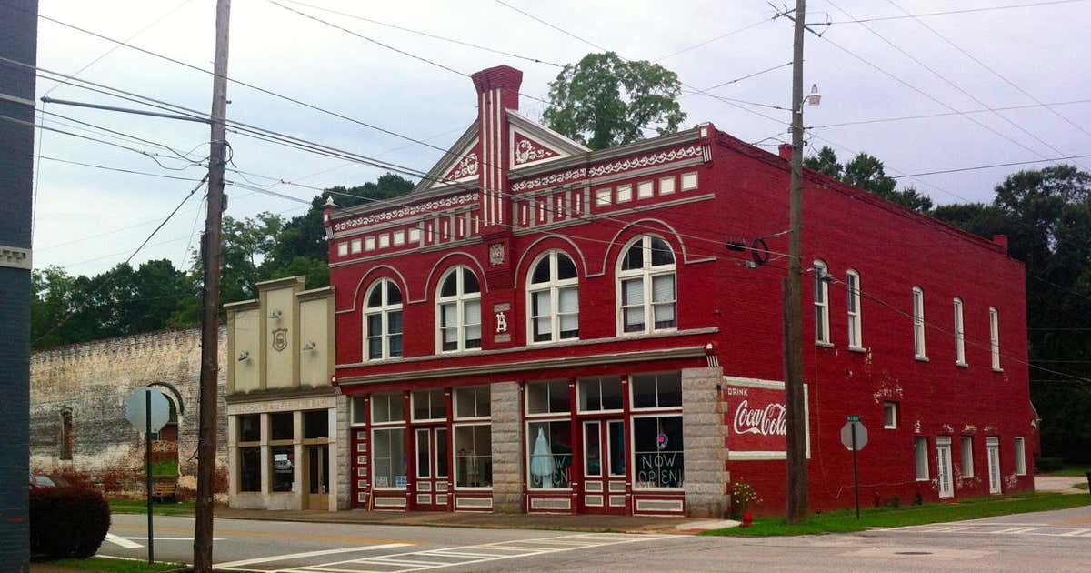 Grantville Walking Dead Filming Location, Grantville Roadtrippers