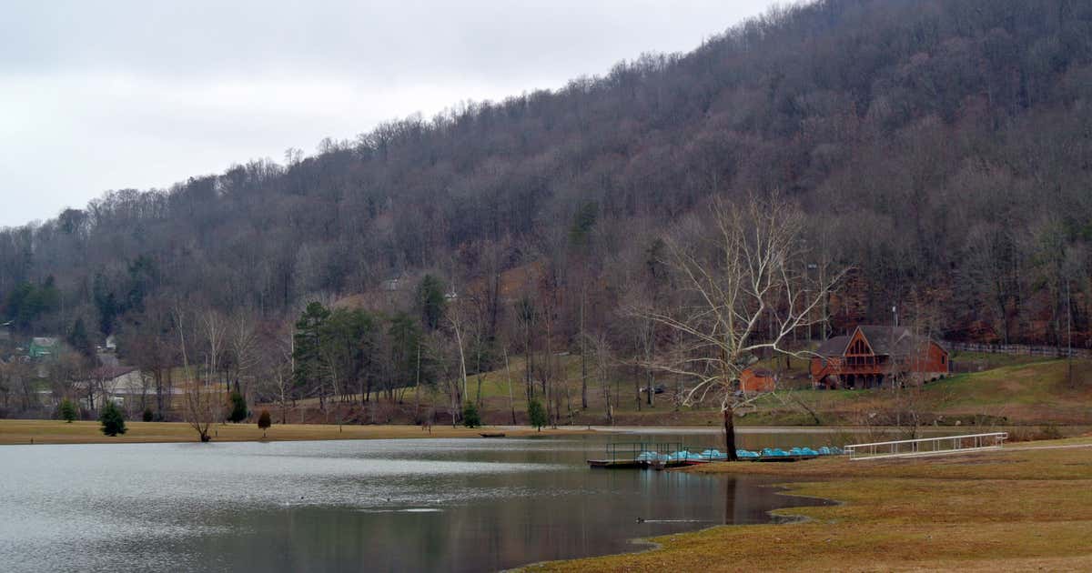 Indian Mountain State Park Campground, Jellico Roadtrippers