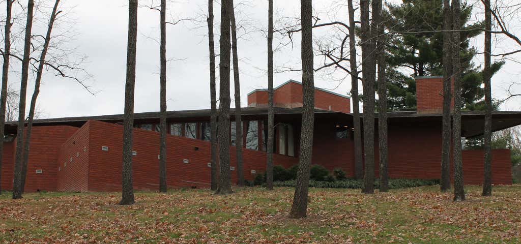 Photo of Frank Lloyd Wright House in Ebsworth Park
