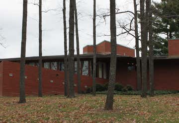 Photo of Frank Lloyd Wright House in Ebsworth Park
