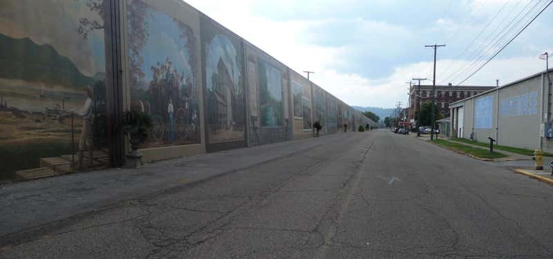 Photo of Portsmouth Floodwall Mural