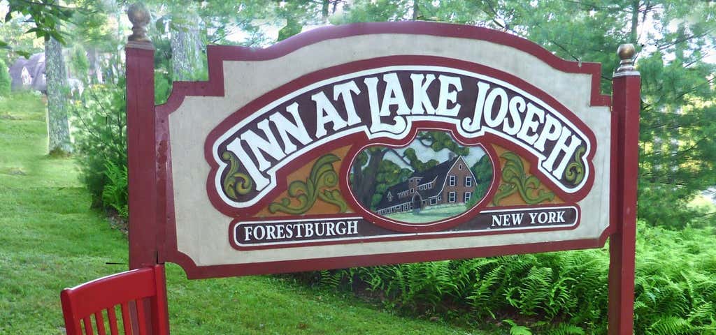 Photo of Inn at lake Joseph