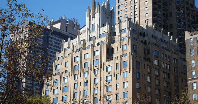 Apartment Building from Ghostbusters, New York | Roadtrippers
