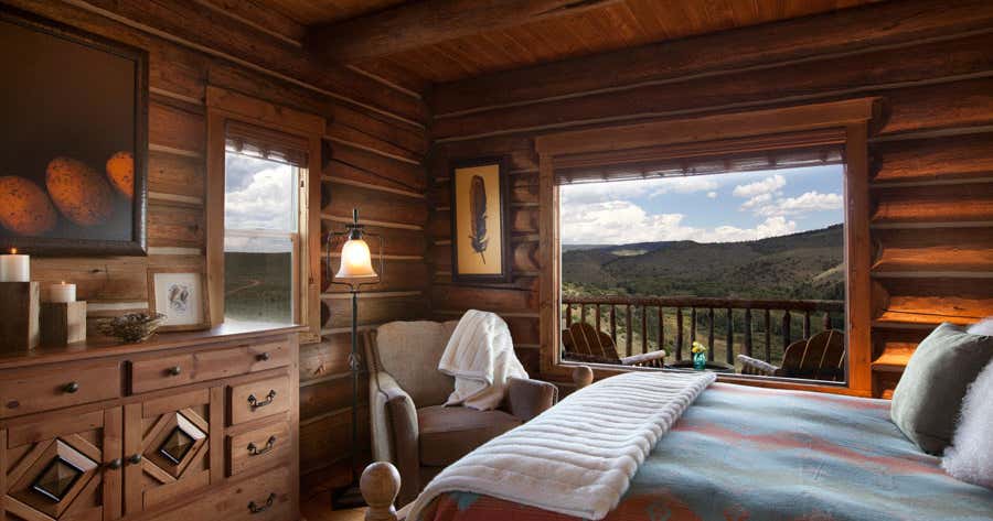 Sandstone Cabin, Saratoga Roadtrippers