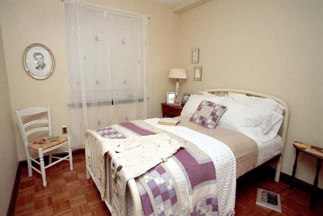 Photo of Lauderdale Courts Roadtrippers