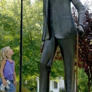 Life Size Statue of World's Tallest Man