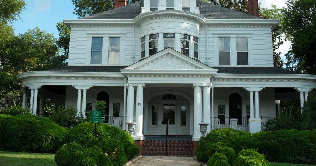 The Whitlock Inn, Marietta Roadtrippers