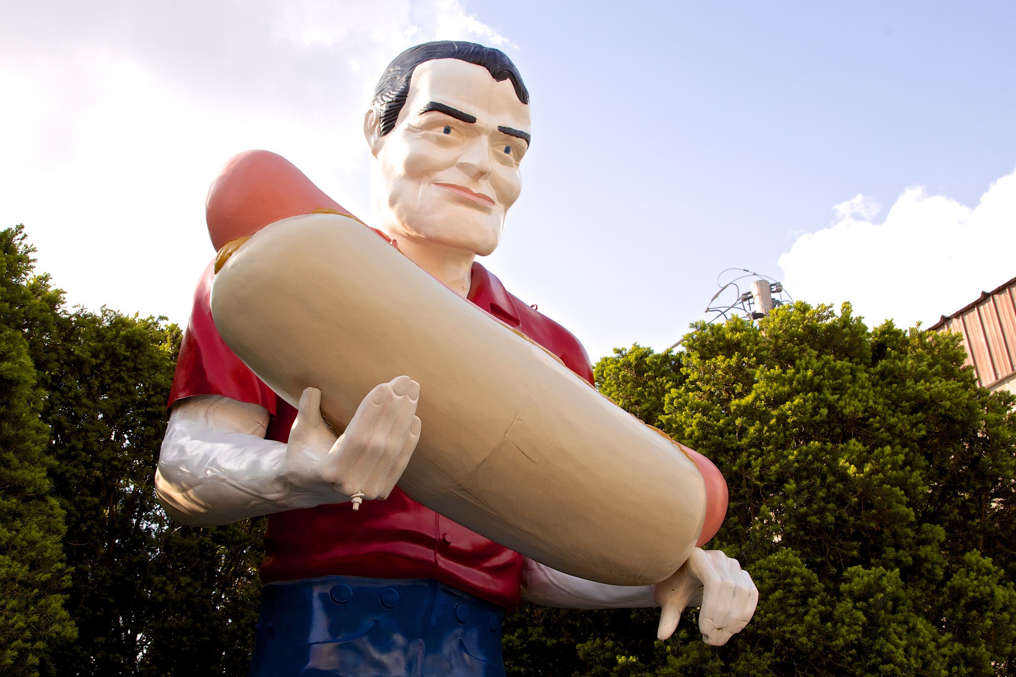 Bunyon With a Hotdog in Atlanta, IL