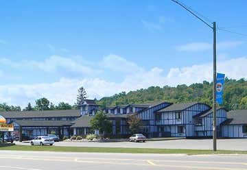 Photo of Pictured Rocks Inn & Suites