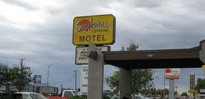 Sundowner Station Motel