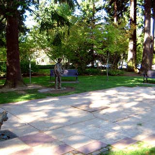 Grant Park & Beverly Cleary Sculpture Garden