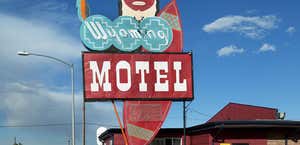 Wyoming Motel & Camping Park