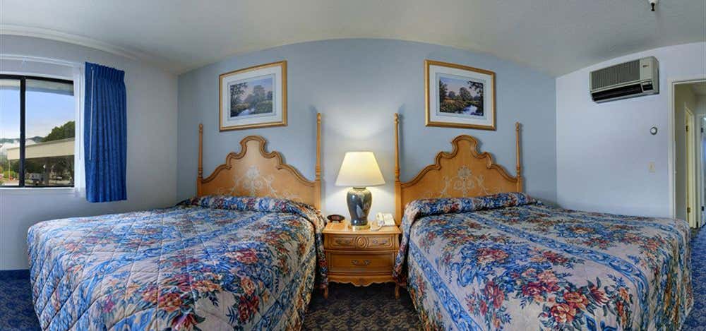 Photo of Sands Inn & Suites
