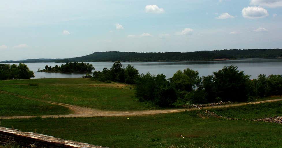 Lake Wister State Park, Wister Roadtrippers
