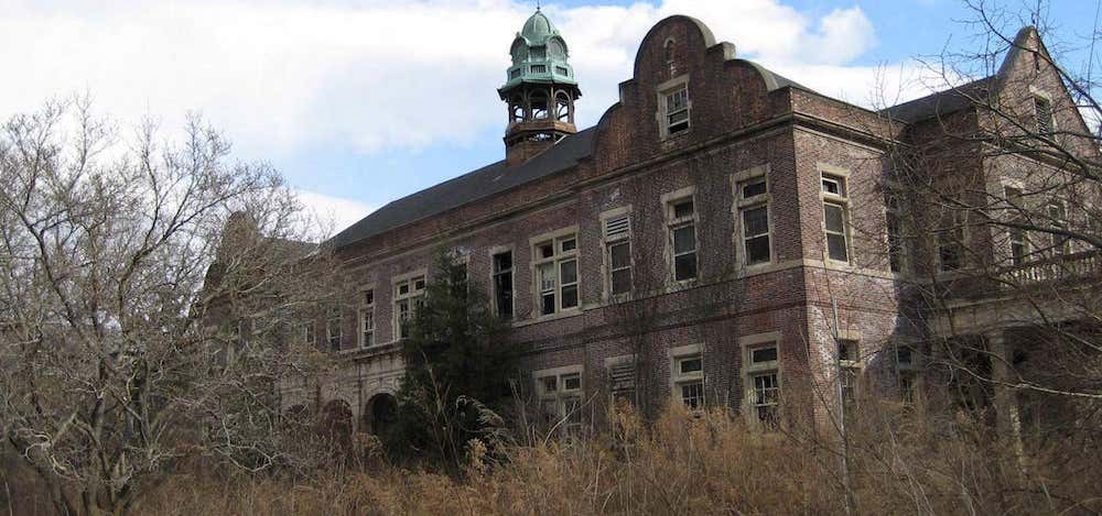 Photo of Pennhurst Asylum