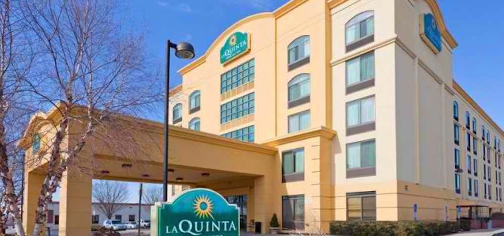 Photo of La Quinta Inn & Suites by Wyndham Garden City